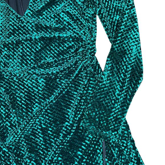 Halo Sheath Dress Velvet Green Jacquard Faux Wrap - Picture 11 of 14